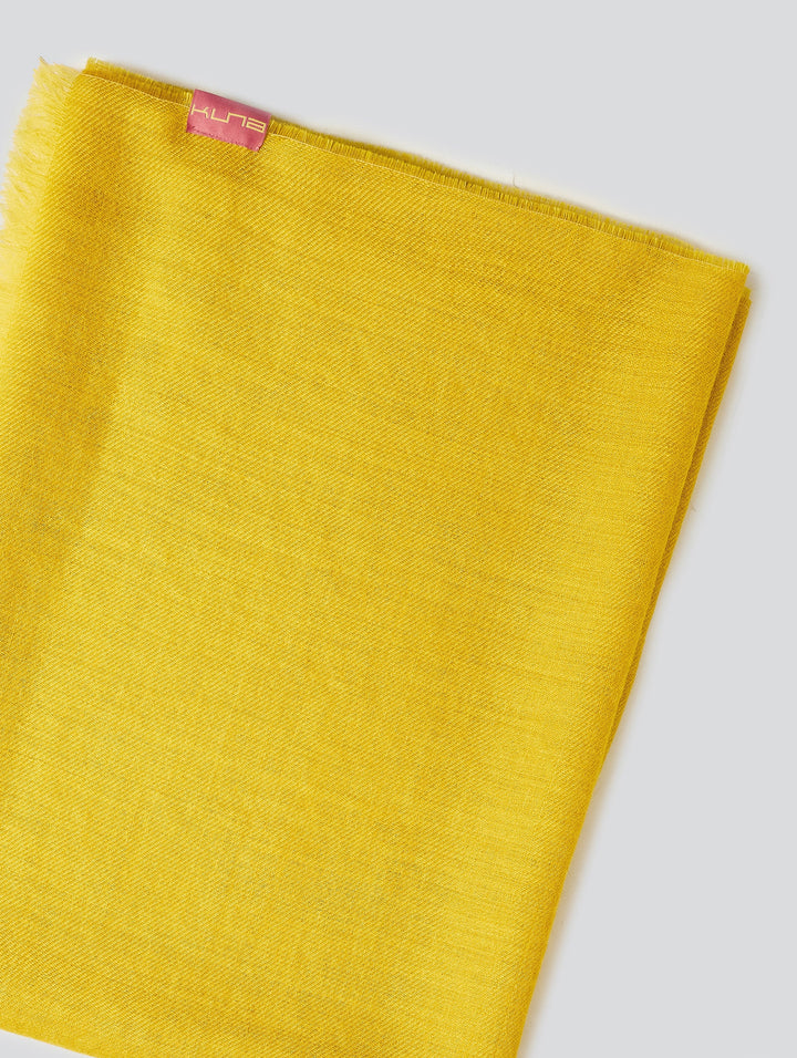 Estola Amareto De Baby Alpaca Color Amarillo