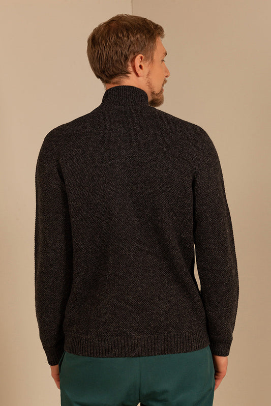 Uros Cardigan