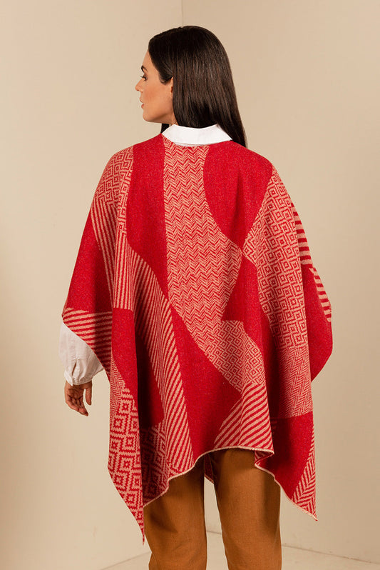 Capa Urubu De Baby Alpaca Color Rojo