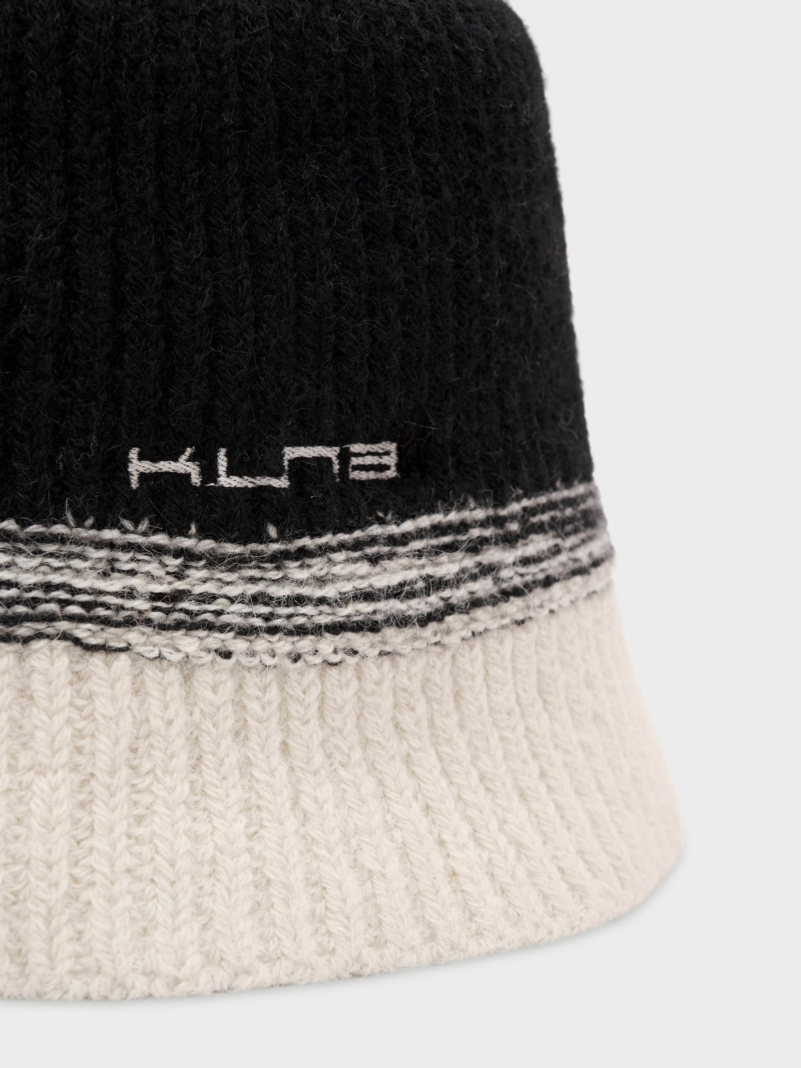 Gorro Cleo De Baby Alpaca Color Negro