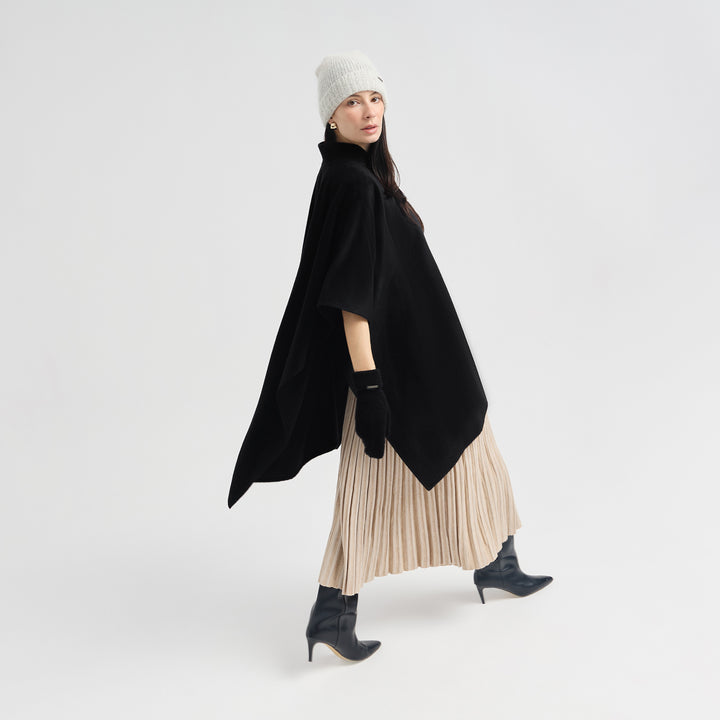 Capa Cisne De Baby Alpaca Color Negro