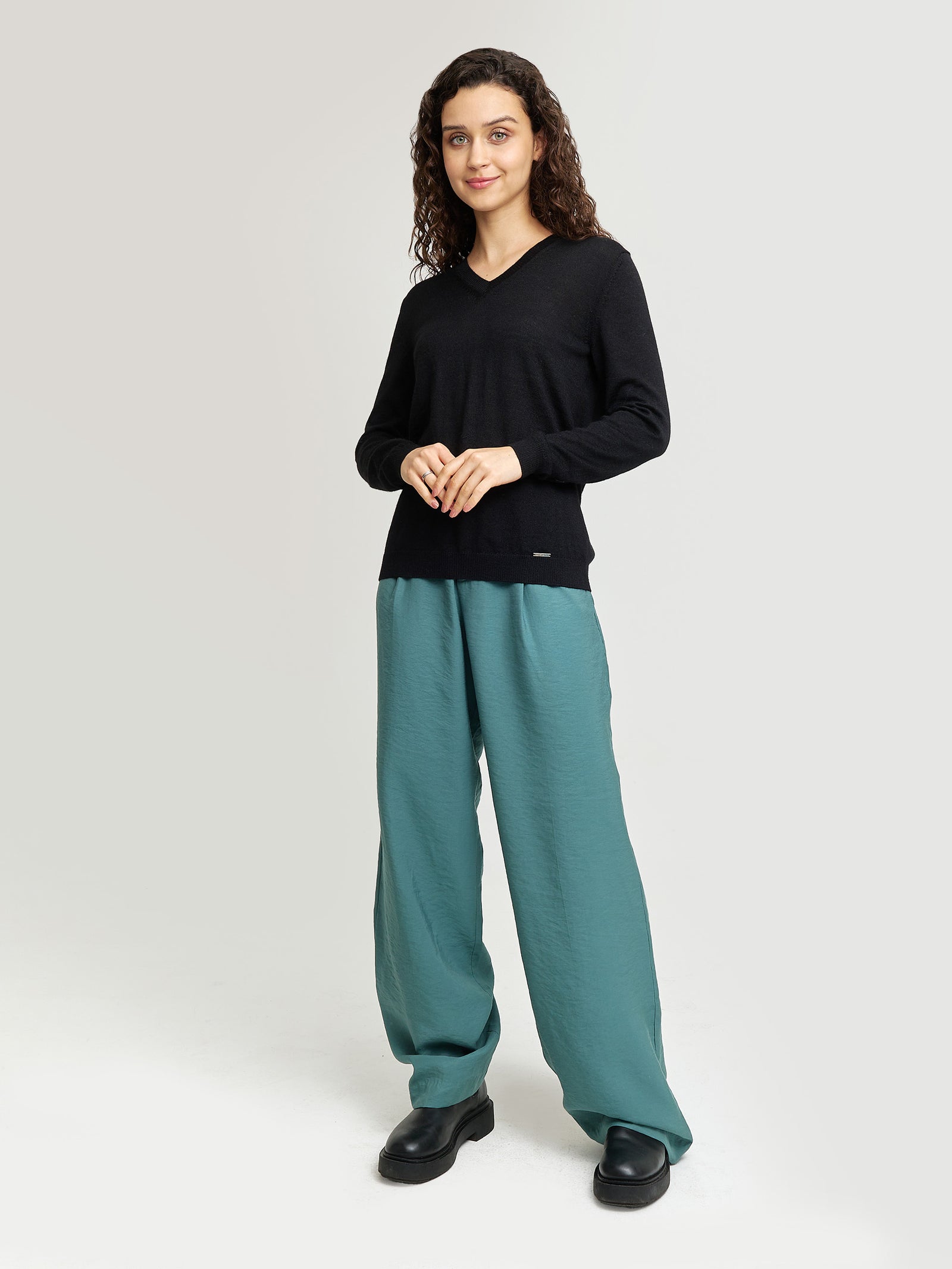 Suéter Alicia De Baby Alpaca Color Negro