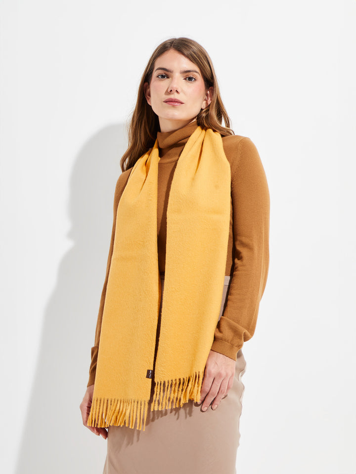 Bufanda Jamas De Alpaca Royal Color Amarillo