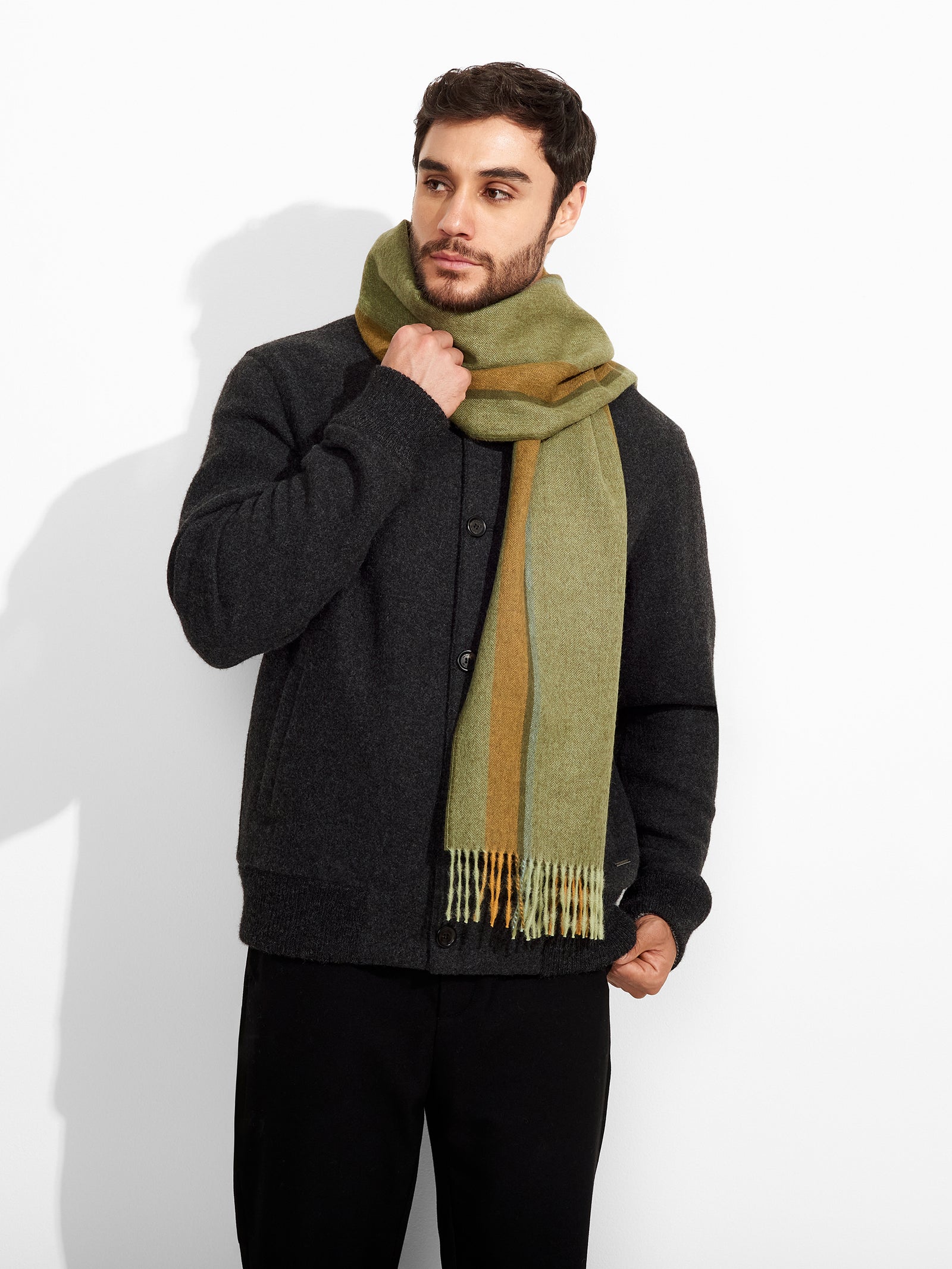 Chalina Perejil De Baby Alpaca Color Verde