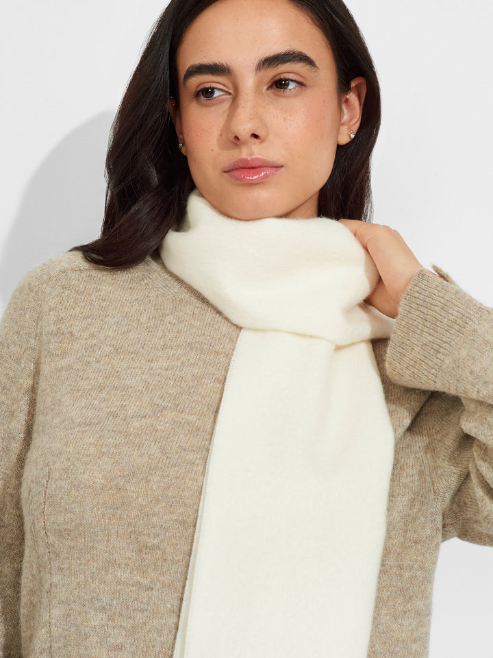 Bufanda Adrian De Baby Alpaca Color Blanco