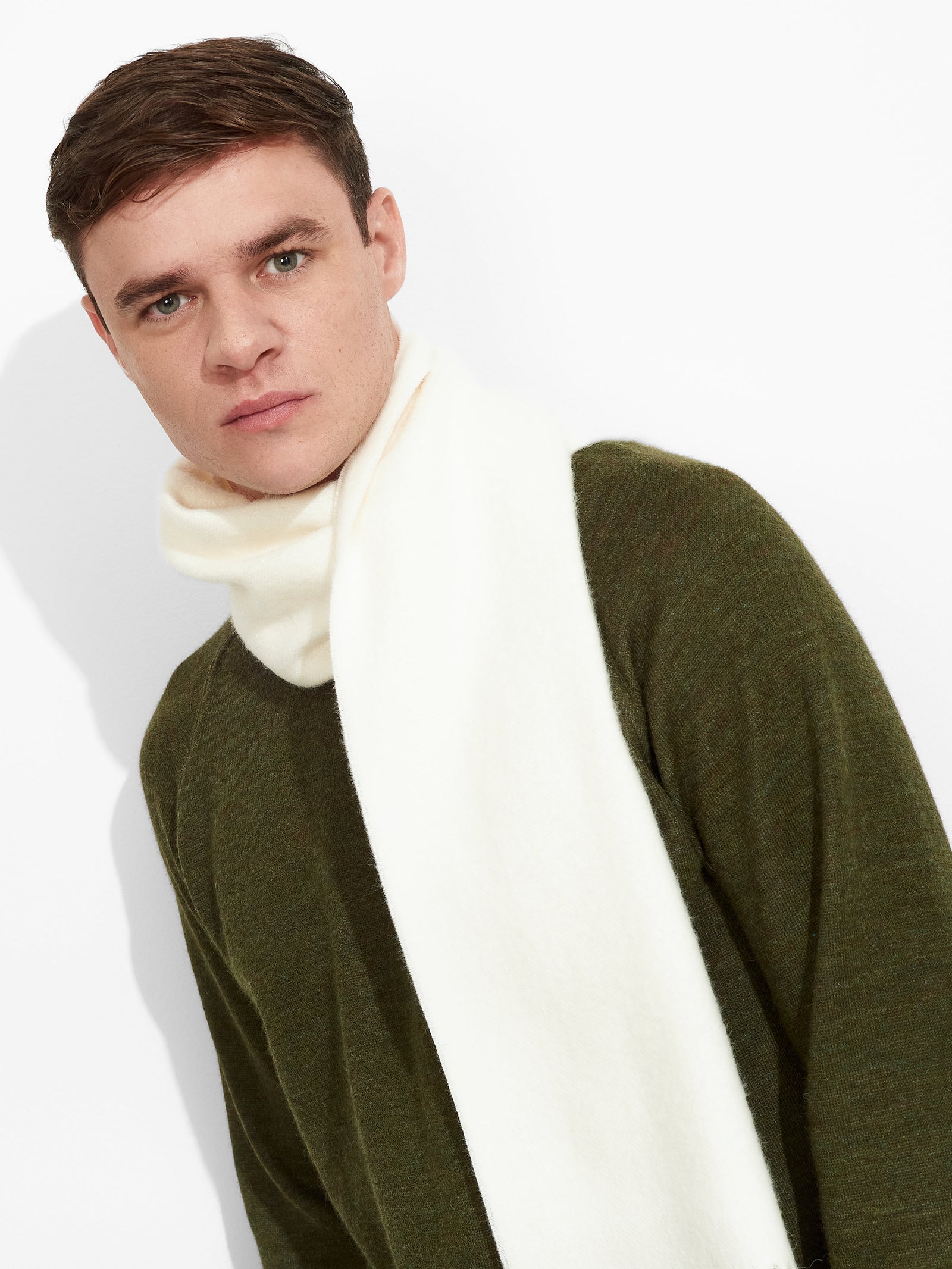 Bufanda Adrian De Baby Alpaca Color Blanco