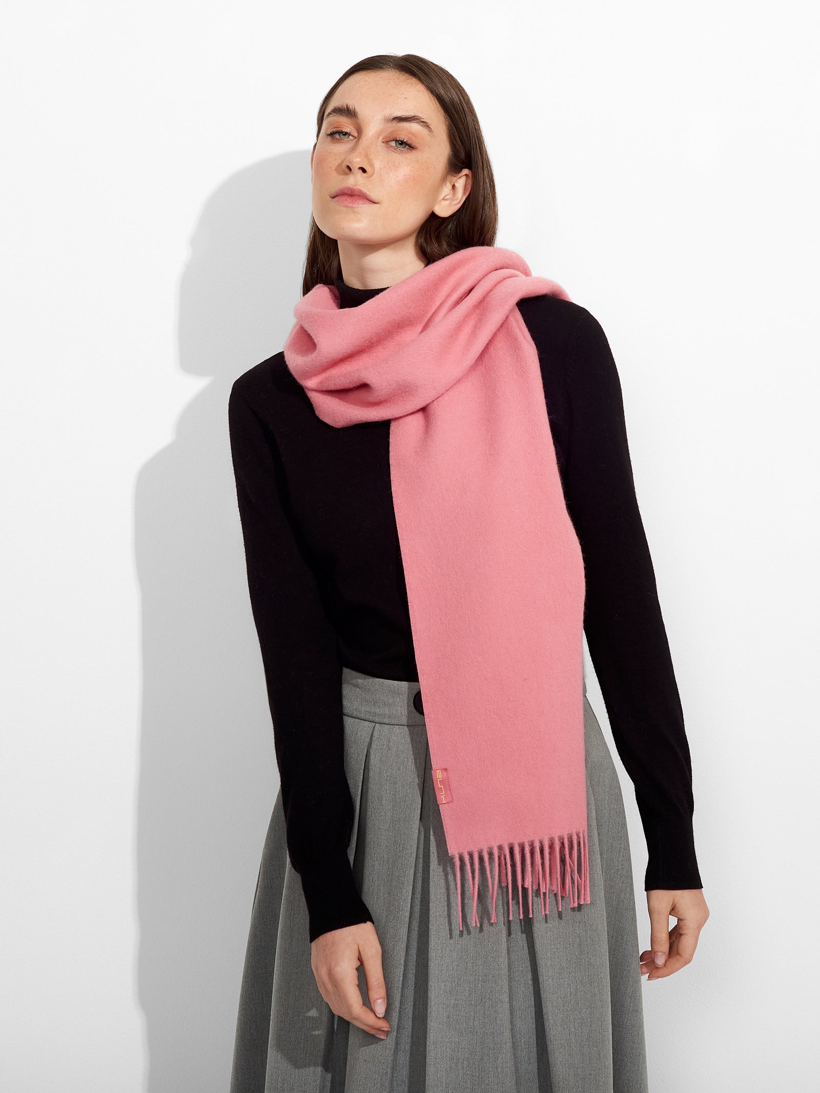Bufanda Adrian De Baby Alpaca Color Rosado