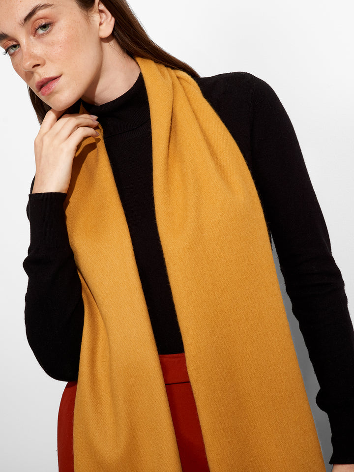 Bufanda Tundra De Baby Alpaca Color Amarillo
