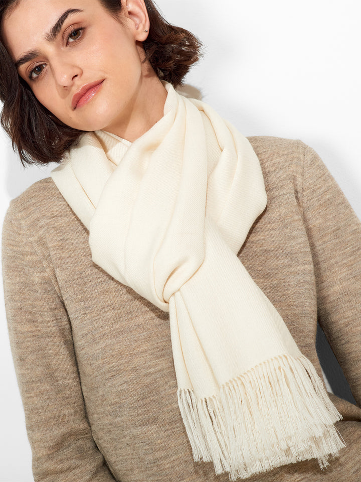 Estola Jee De Royal Alpaca Color Ecru