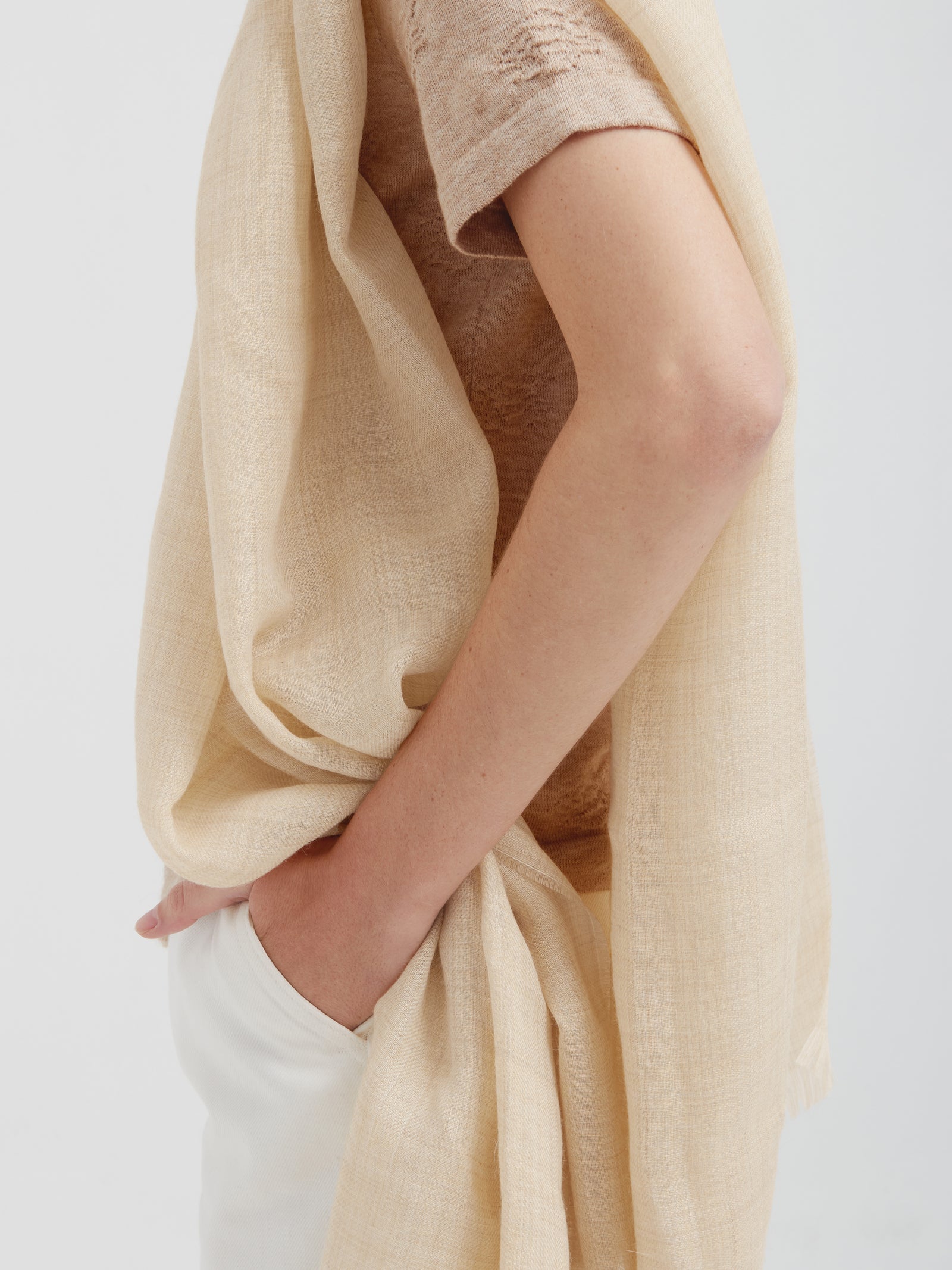 Estola Amareto De Baby Alpaca Color Beige