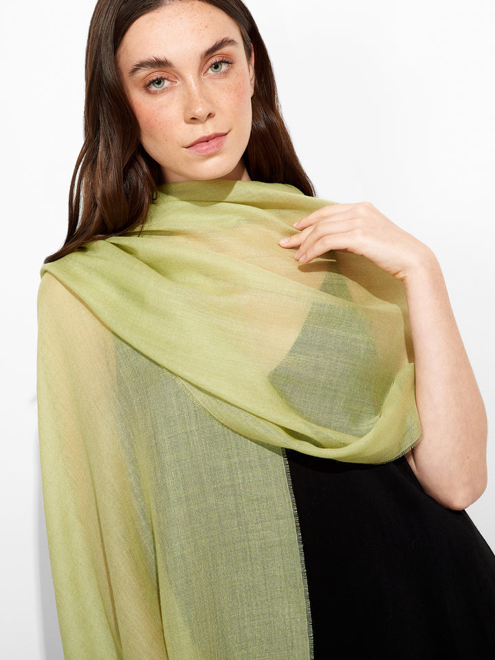 Estola Alondra De Baby Alpaca Color Verde