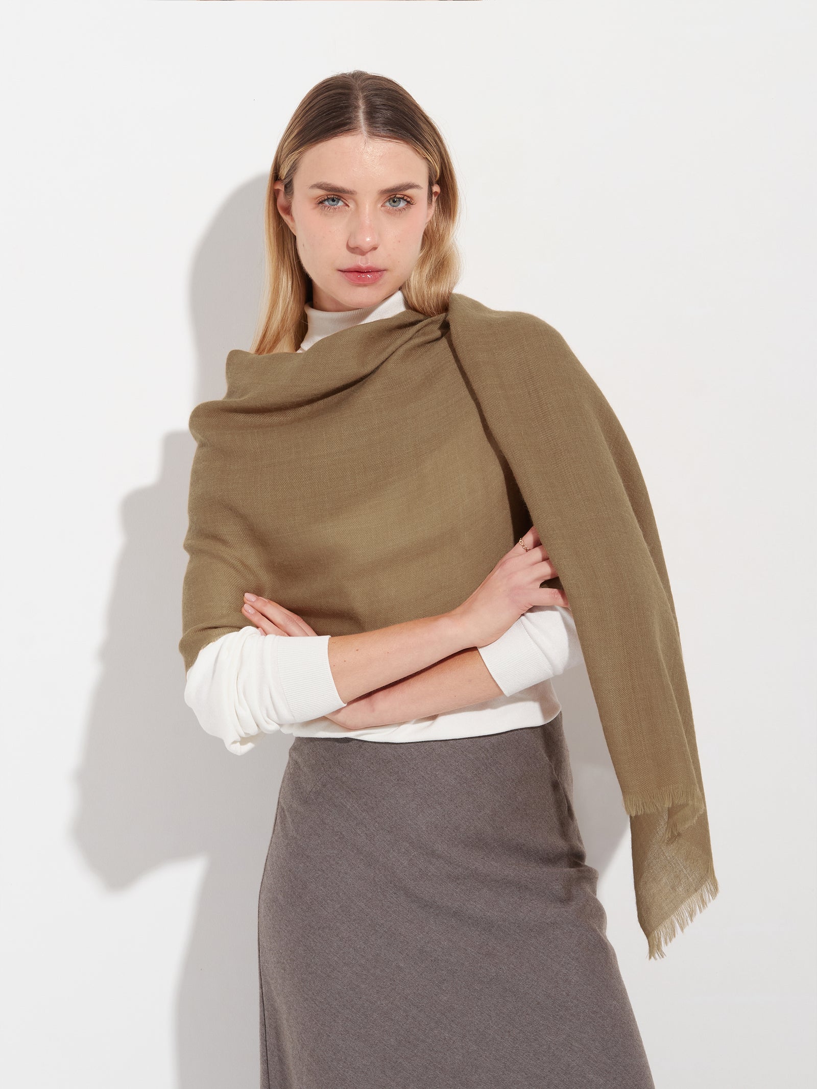 Alondra Camel Baby Alpaca Stole