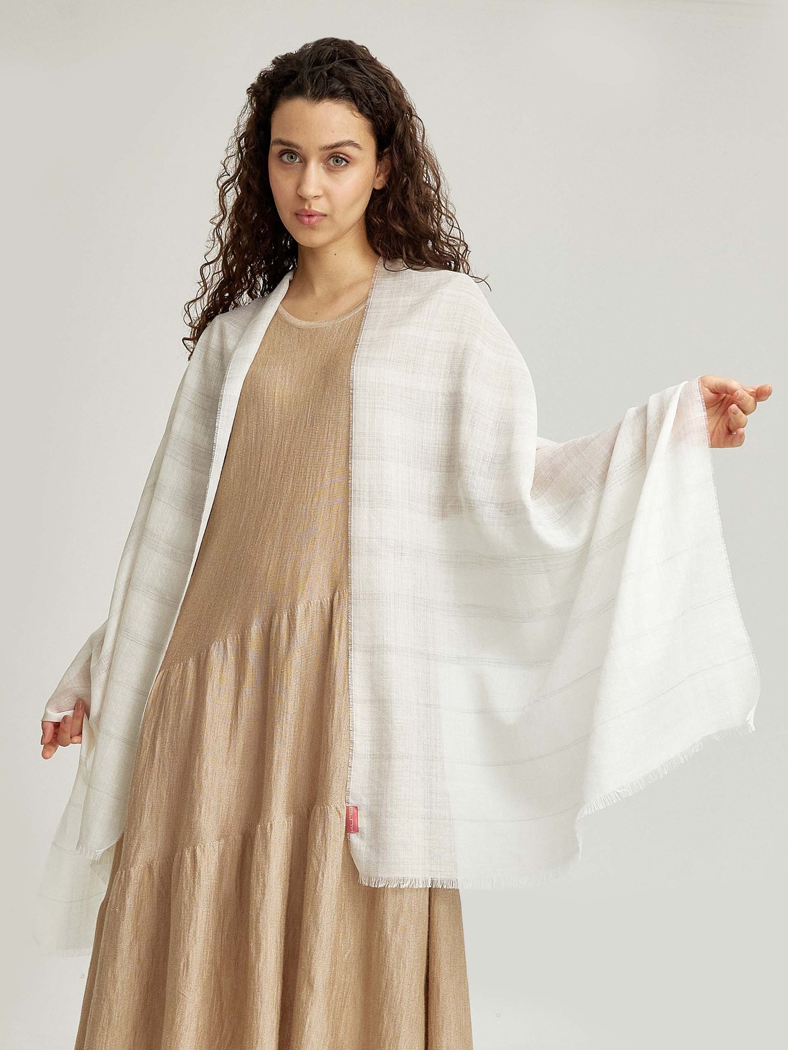 Wallenberg Baby Alpaca Stole Ecru/Grey