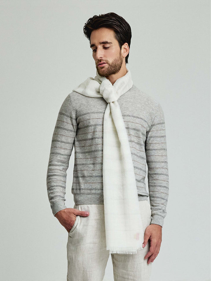 Estola Wallenberg De Baby Alpaca Color Ecru/Gris