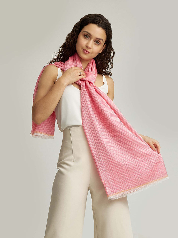 Estola Wayne De Baby Alpaca Color Fucsia