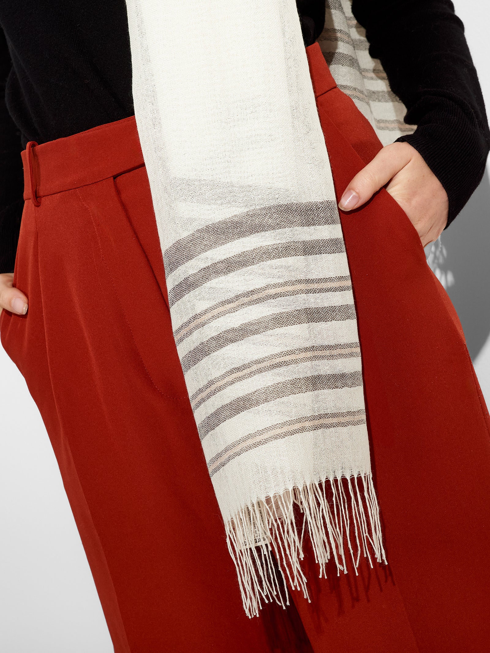 Estola Mao De Baby Alpaca Color Ecru