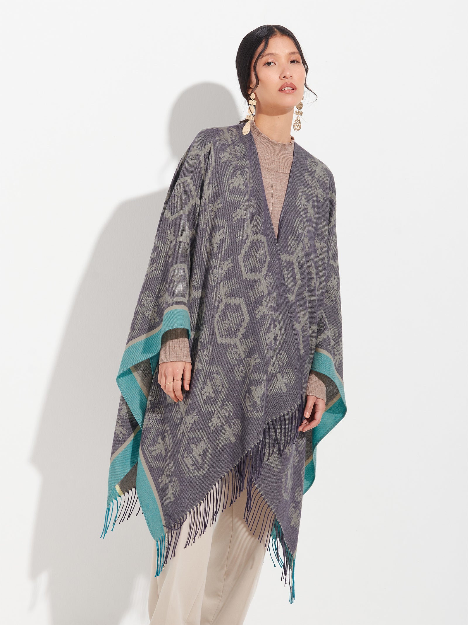 Chimu Cape - 12 Royal Alpaca Purple