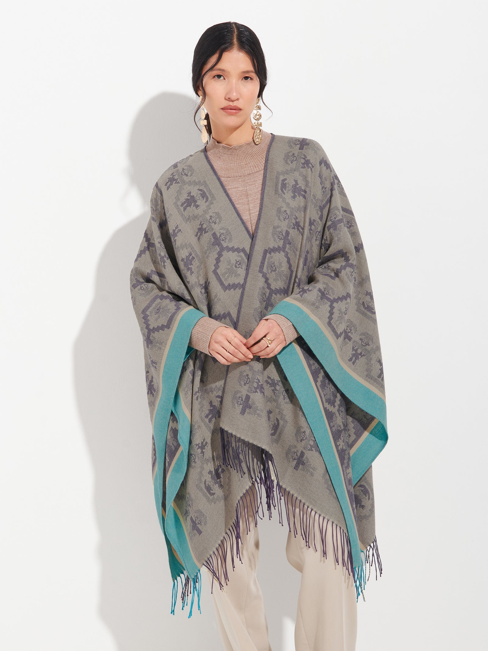 Chimu Cape - 12 Royal Alpaca Purple