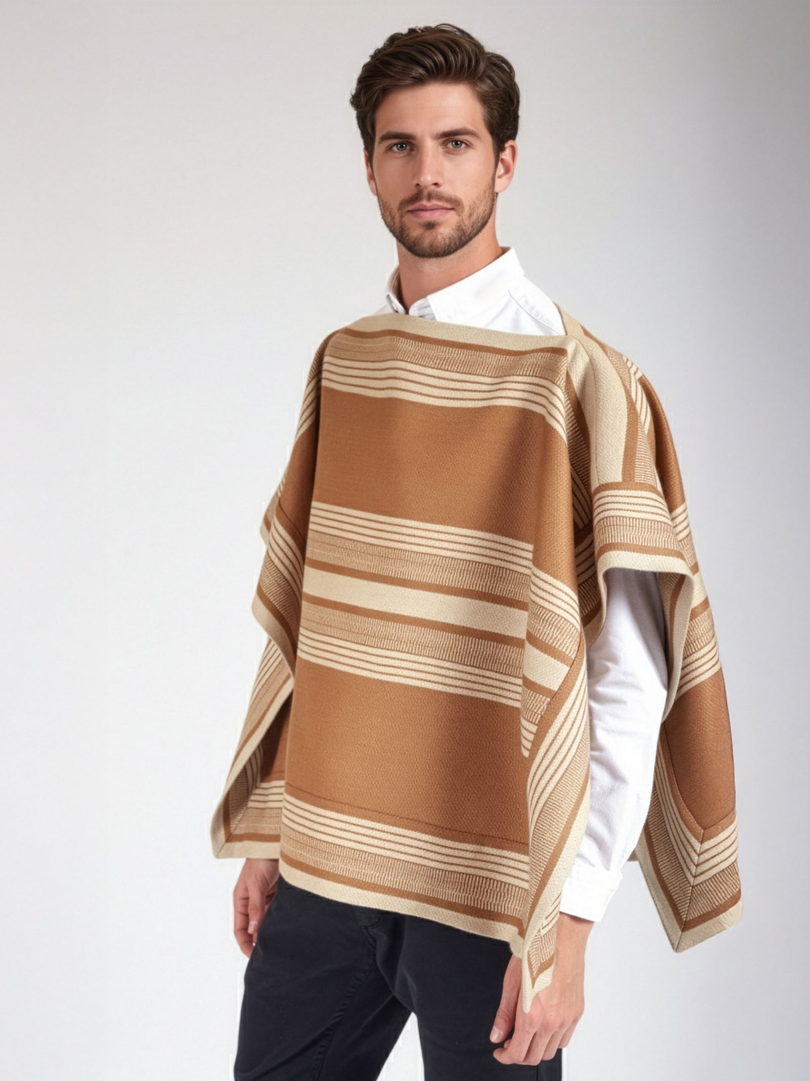 Chilean Baby Alpaca Poncho Beige
