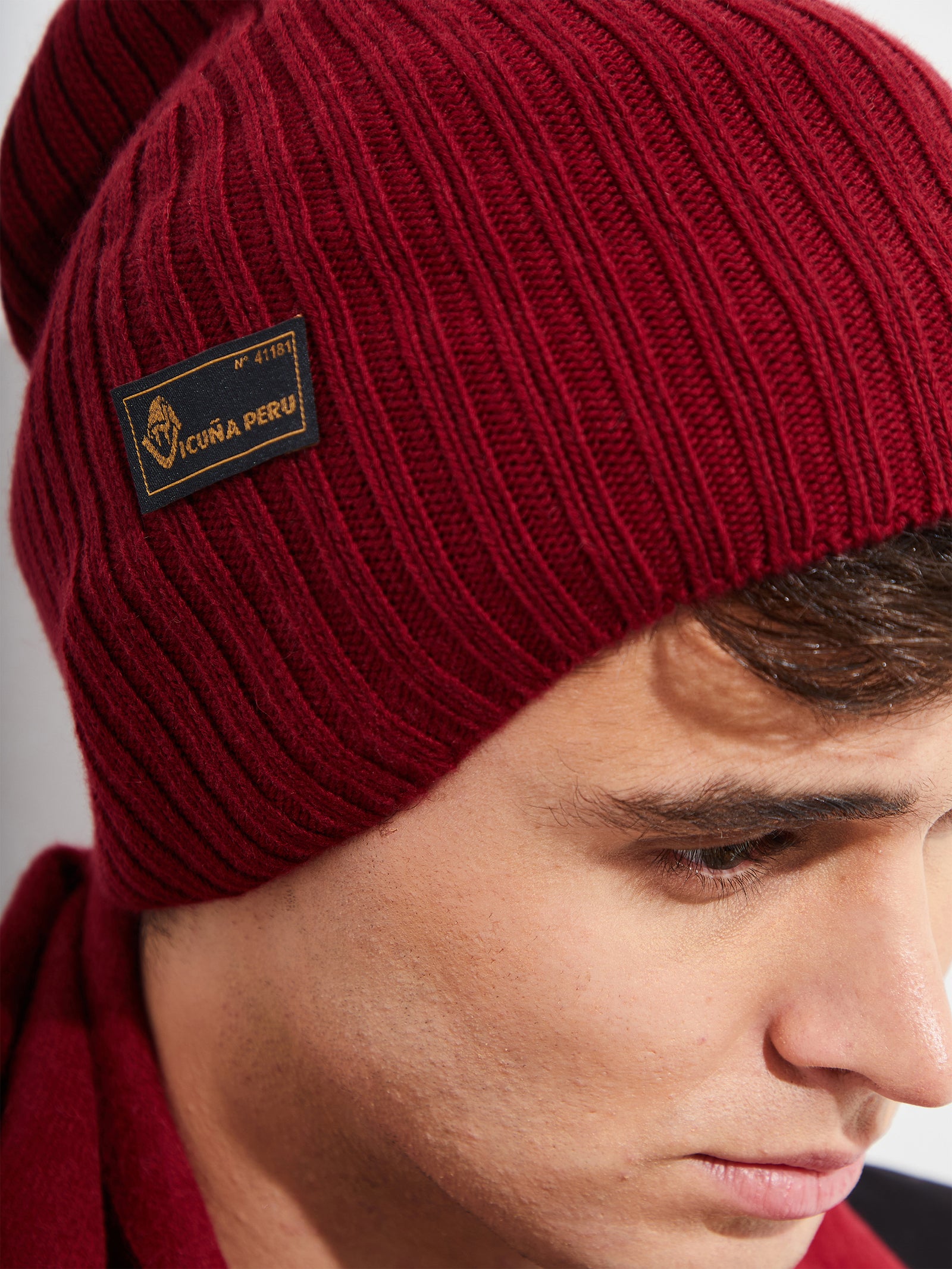 Gorro Benji De Vicuna Color Rojo