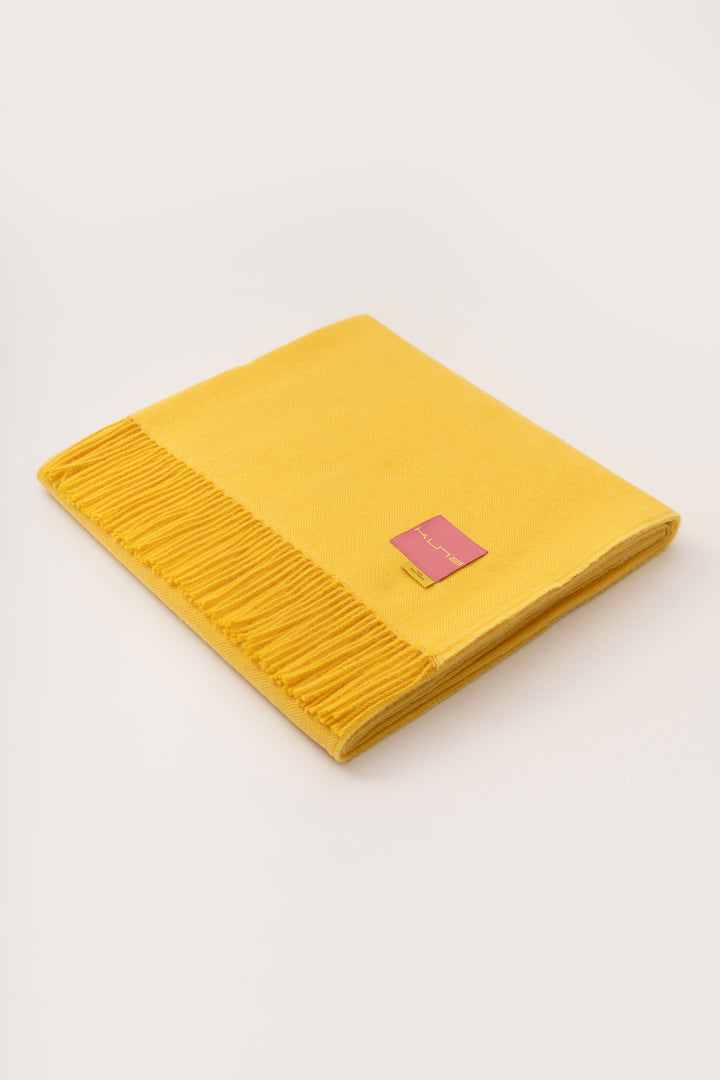 Manta Yanahuara De Baby Alpaca Color Amarillo