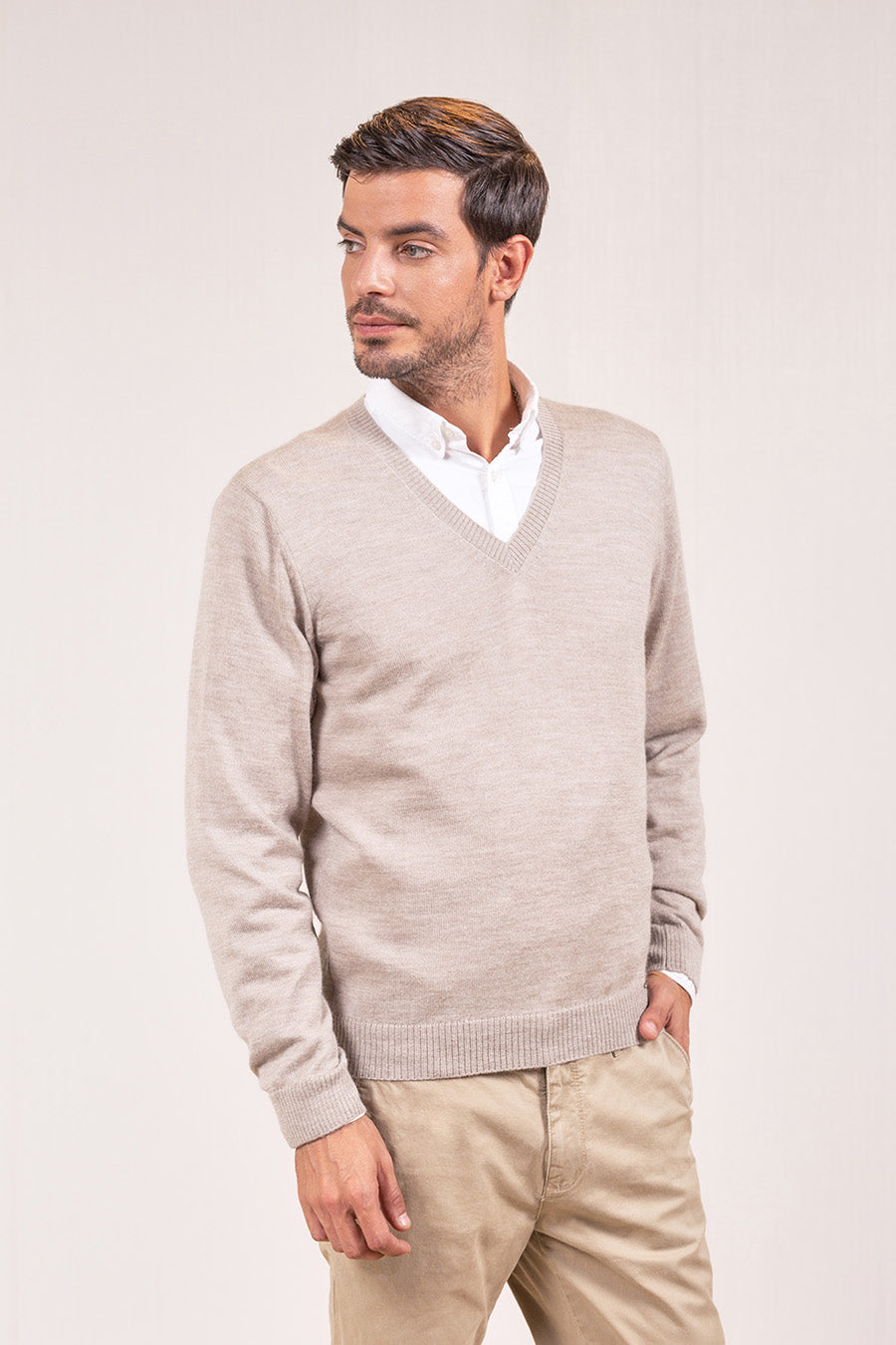 SUÉTER ALAN DE BABY ALPACA COLOR POLVO