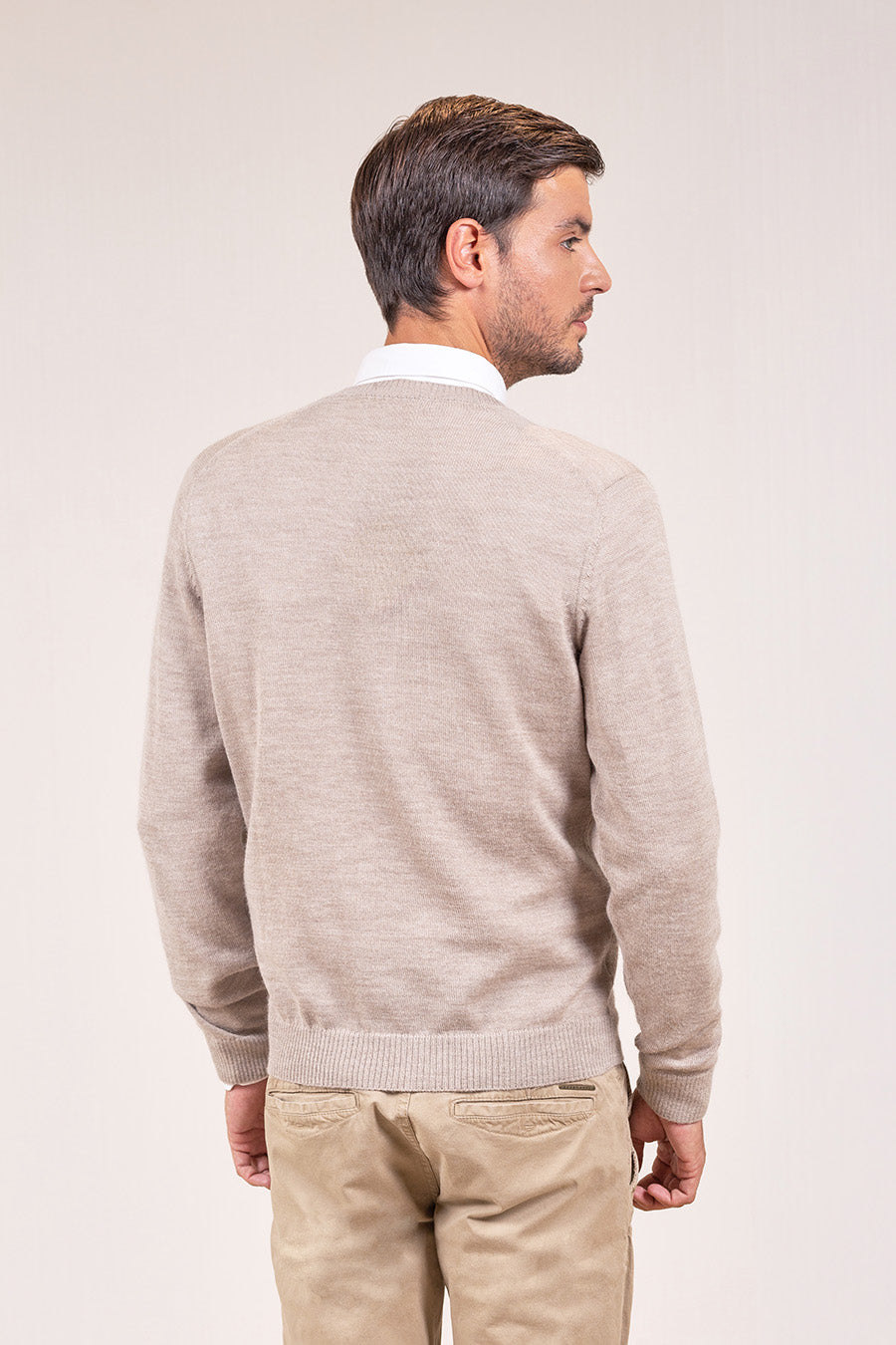 SUÉTER ALAN DE BABY ALPACA COLOR POLVO