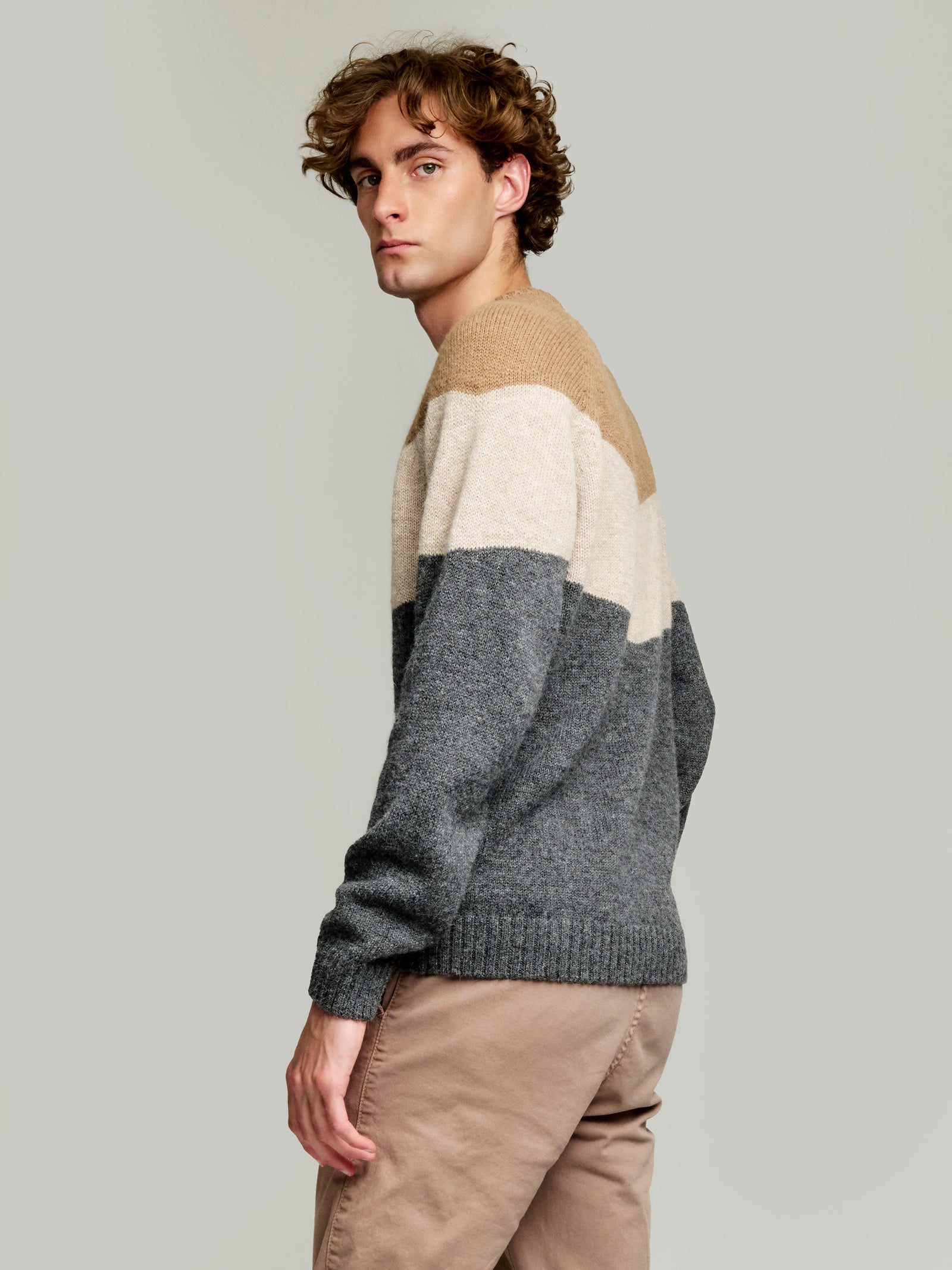 Suéter Yannick De Baby Alpaca Color Gris