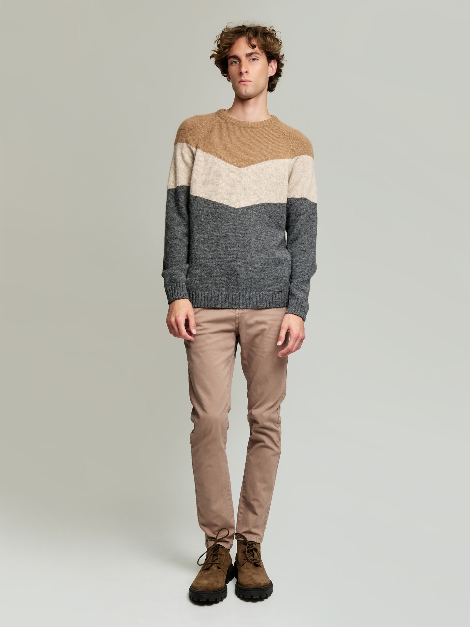 Suéter Yannick De Baby Alpaca Color Gris