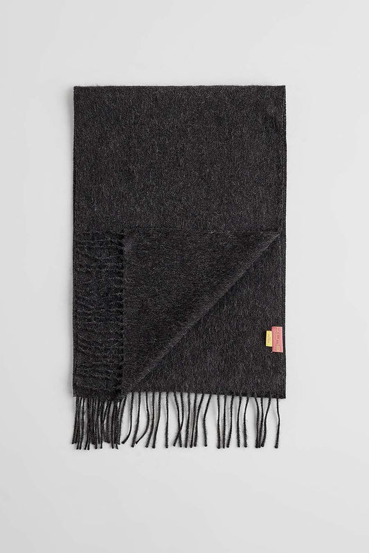 Adrian Scarf