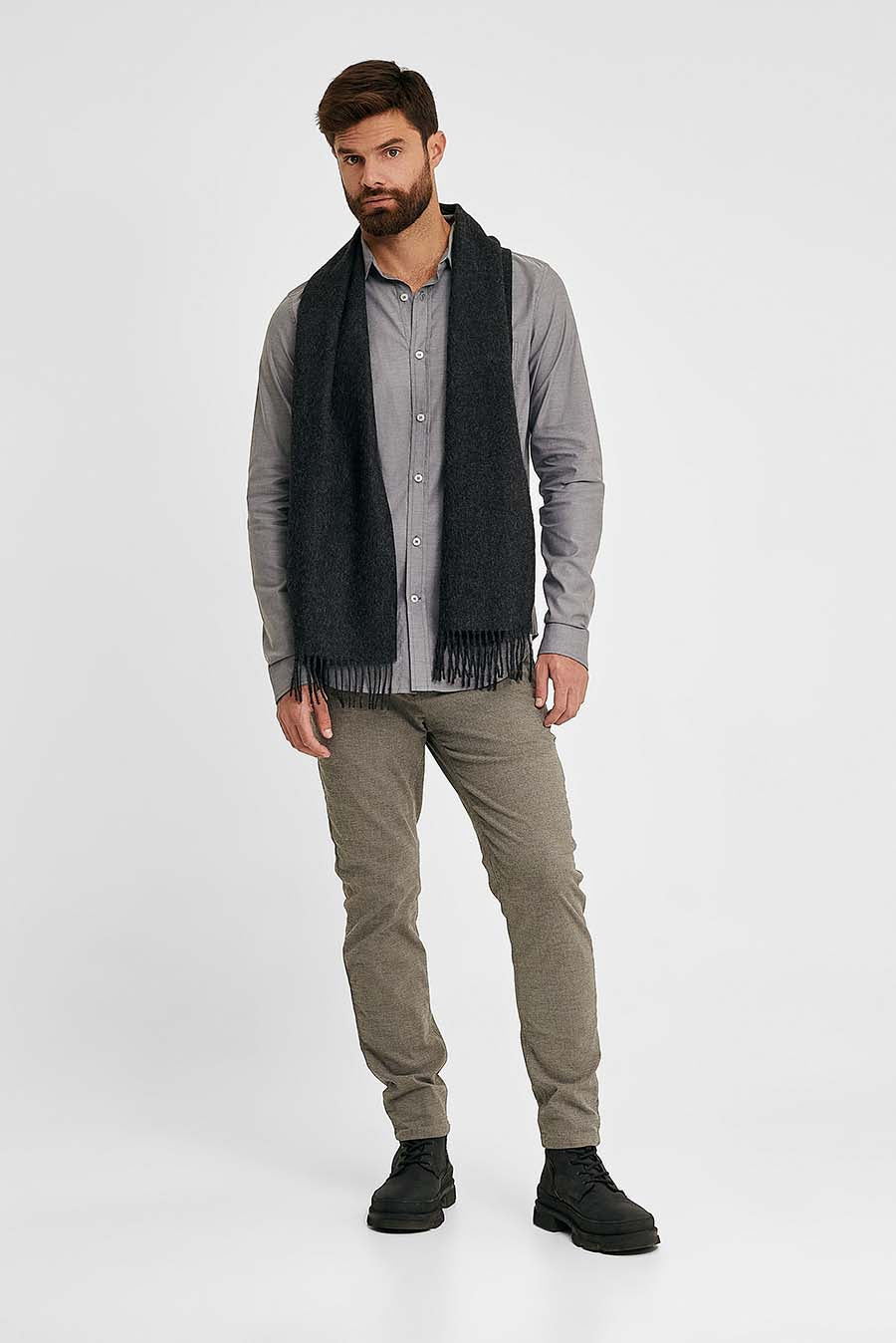 Adrian Scarf