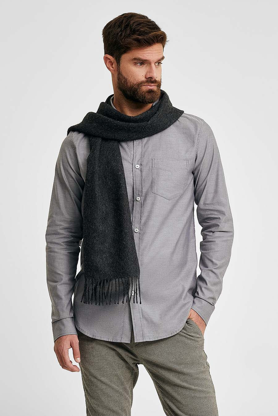 Adrian Scarf