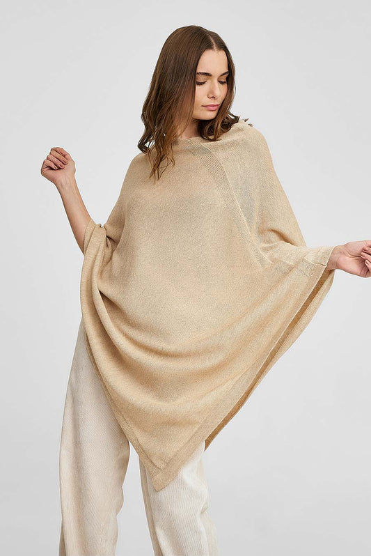 Almendra Poncho