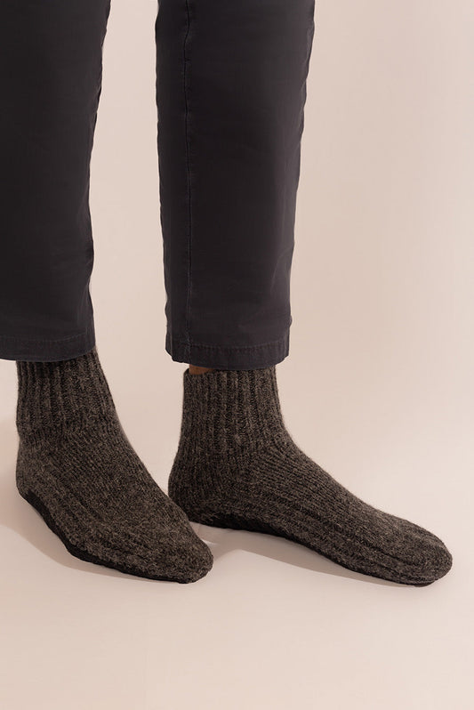 PANTUFLAS ULLIVISTA DE BABY LLAMA & LANA COLOR GREY & BLACK